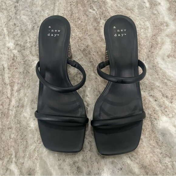 A New Day Thin Strap Heeled Pumps Black Snake Size 7 - Picture 4 of 11